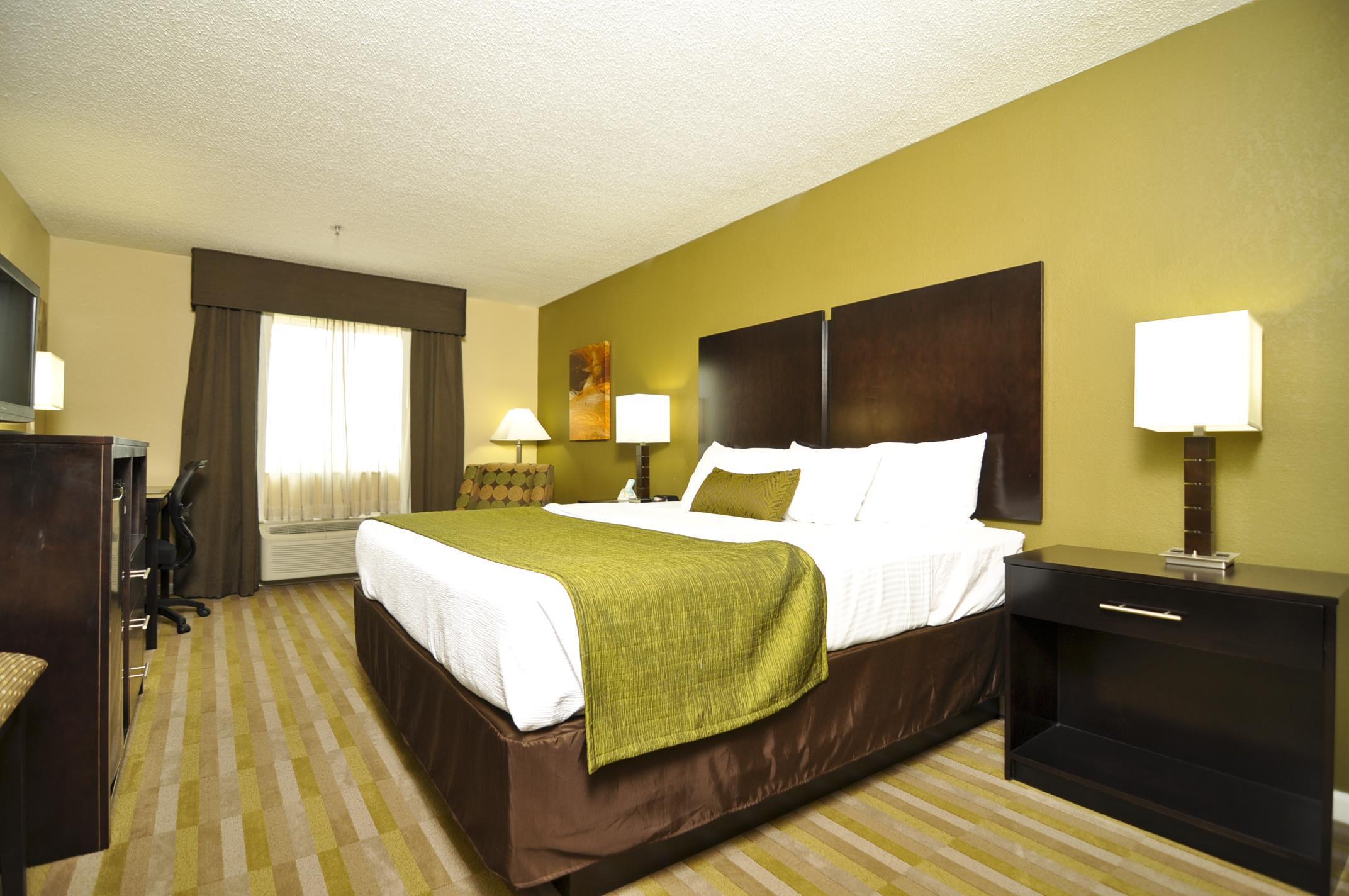 Best Western Norwalk Exterior photo