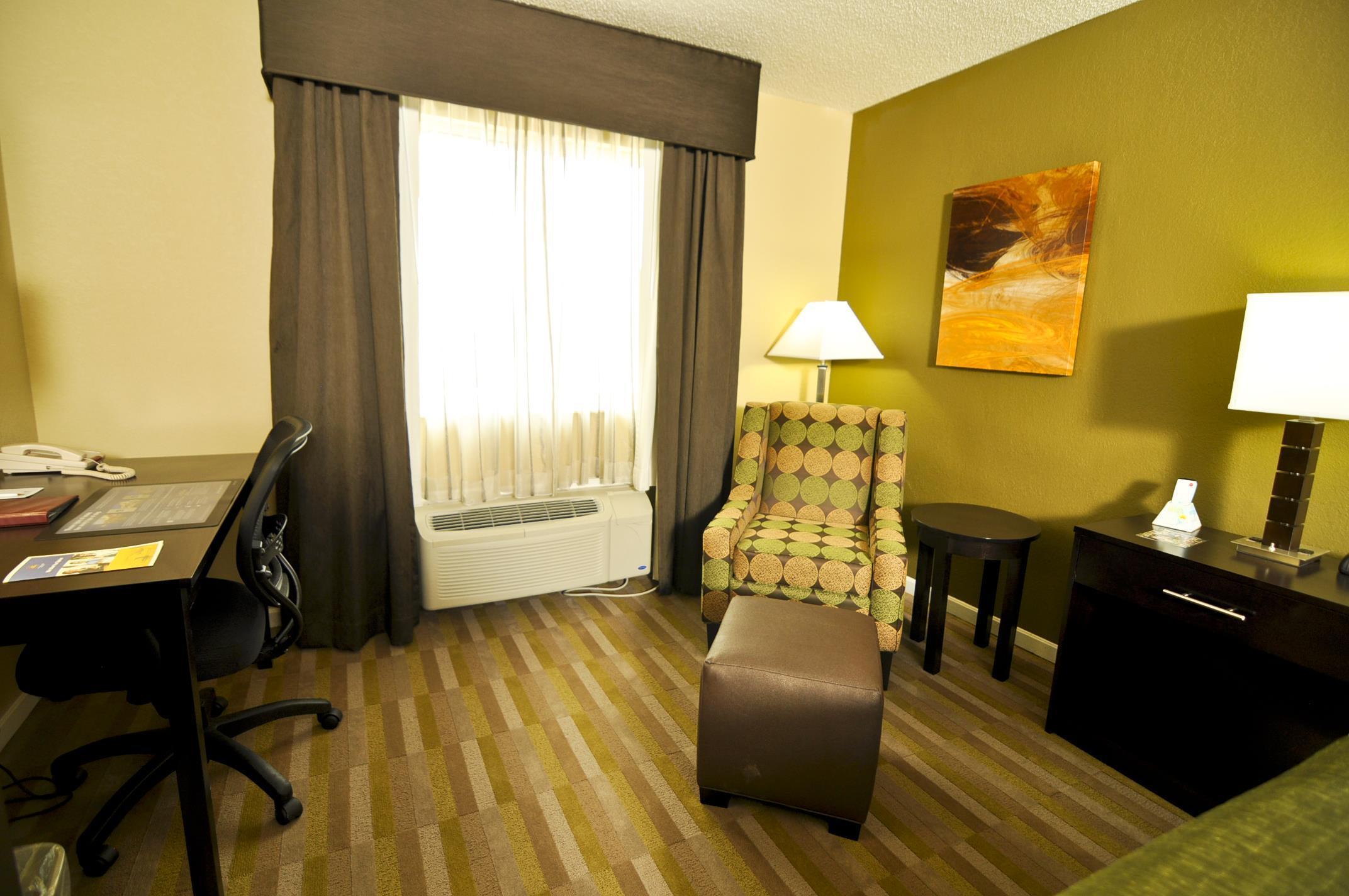 Best Western Norwalk Exterior photo