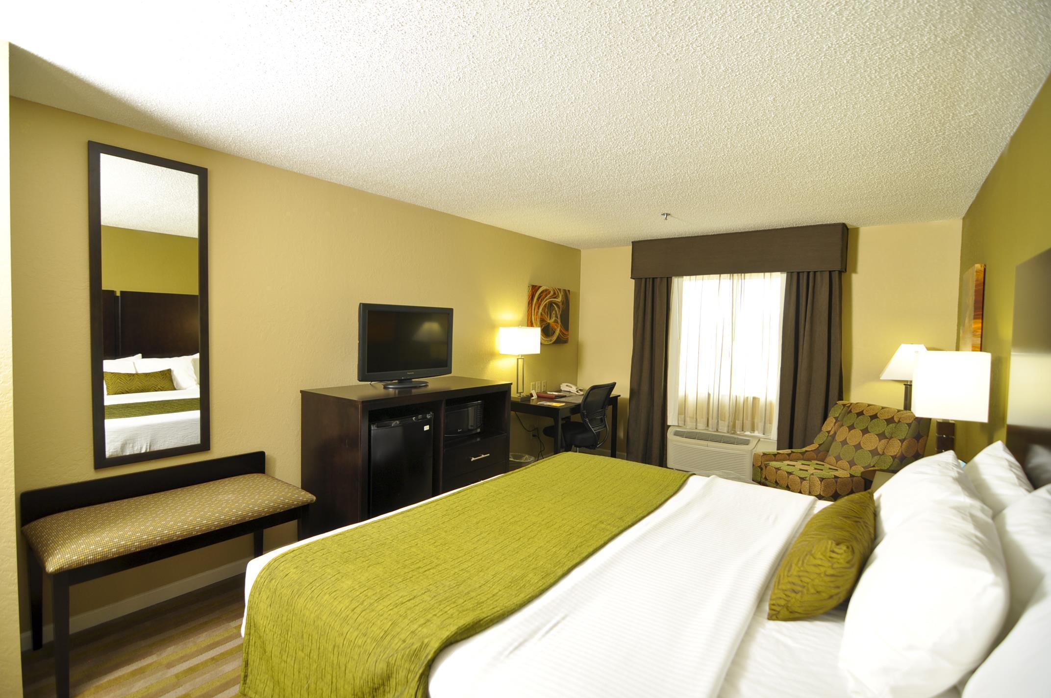 Best Western Norwalk Exterior photo