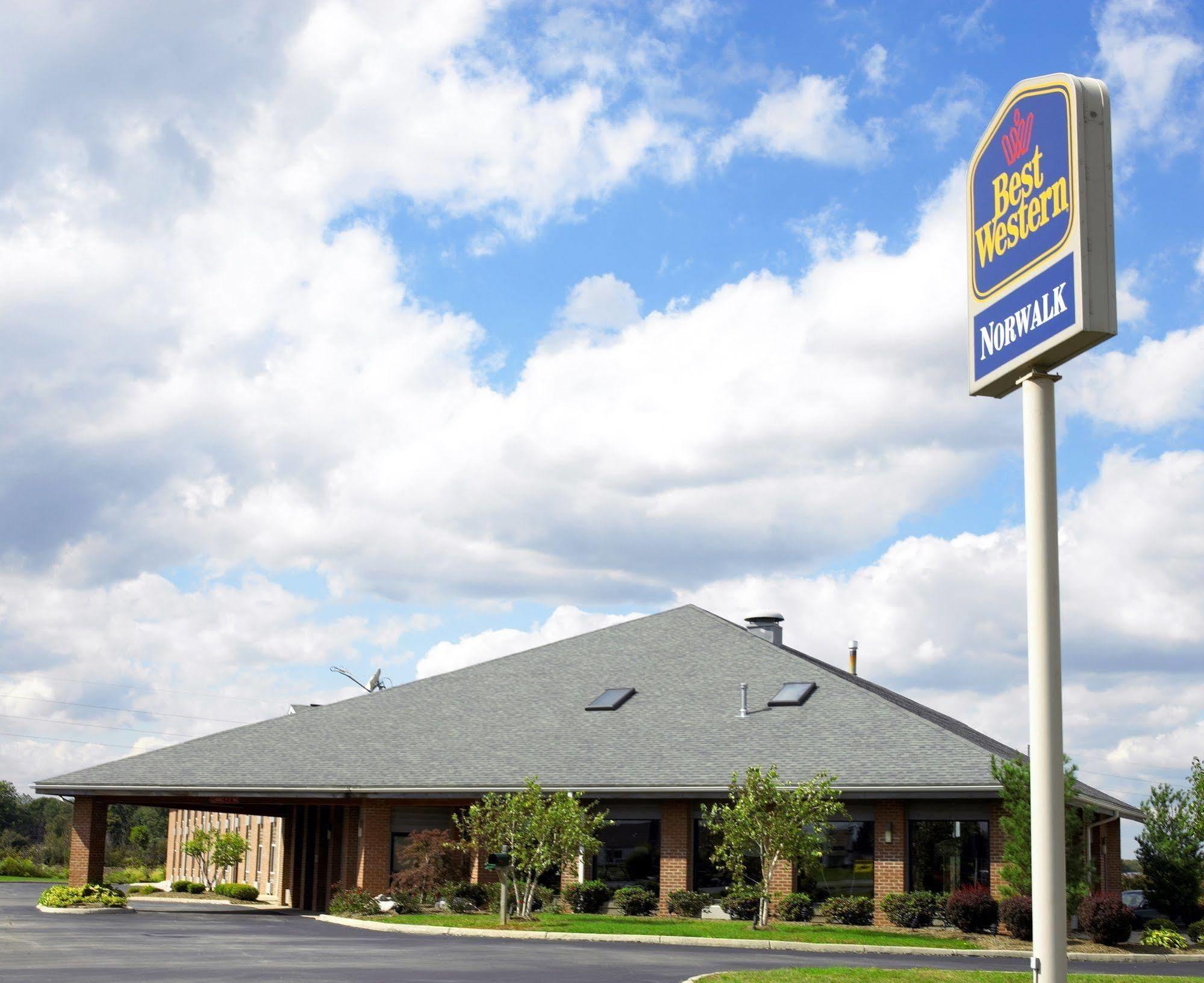 Best Western Norwalk Exterior photo
